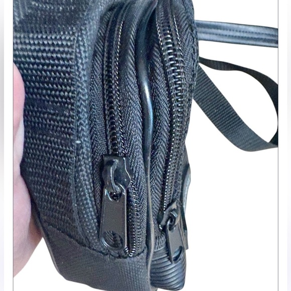 ⭐️LIKE NEW‼️VINTAGE LOT/BUNDLE/MULTIPLES Polaroid & Mainstay Camera Bags - Picture 11 of 16